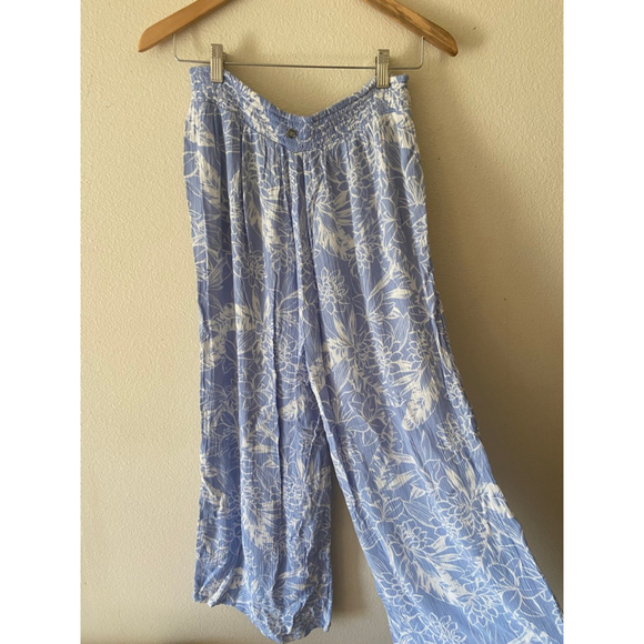 Like New Roxy floral Hawaiian print cotton breezy loose fit pant size medium - Picture 3 of 4
